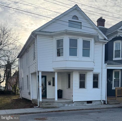 113 LOCUST ST, Hanover, PA 17331