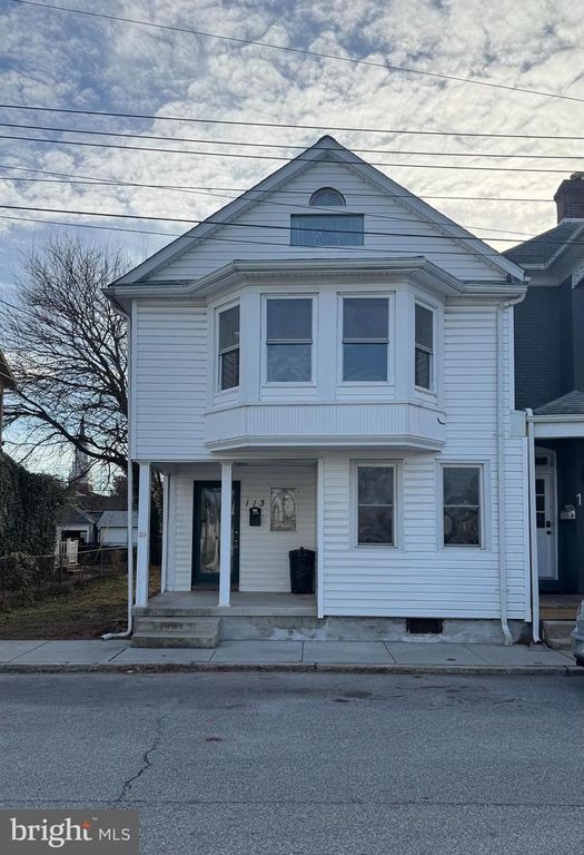 113 LOCUST ST, Hanover, PA 17331