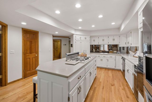 11304 Bluestem Lane, Eden Prairie, MN 55347