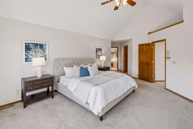 11304 Bluestem Lane, Eden Prairie, MN 55347