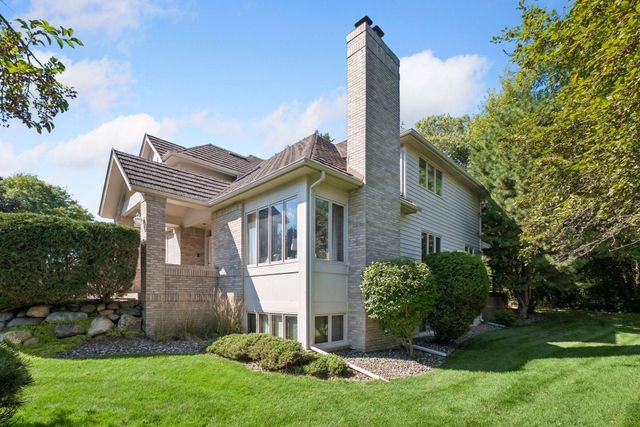 11304 Bluestem Lane, Eden Prairie, MN 55347