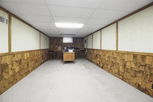 401 S Sunset Lane, Raymore, MO 64083