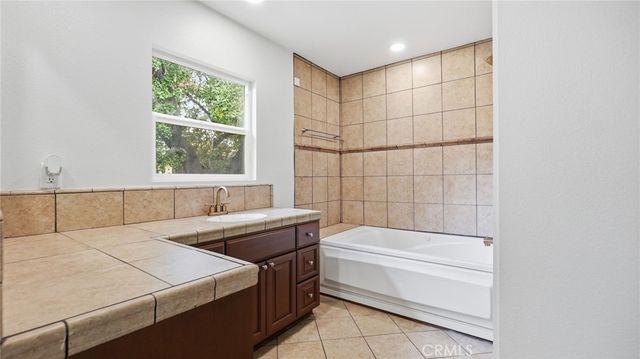 537 Cypress, Pasadena, CA 91103