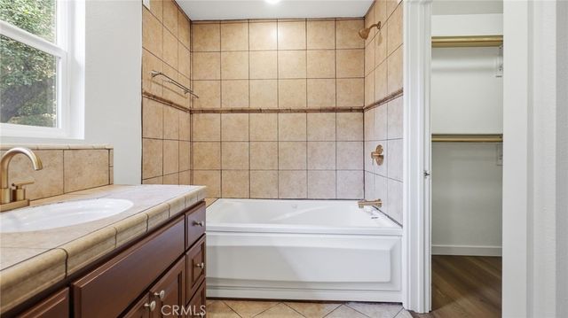 537 Cypress, Pasadena, CA 91103