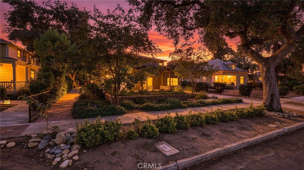 537 Cypress, Pasadena, CA 91103 — photo 2