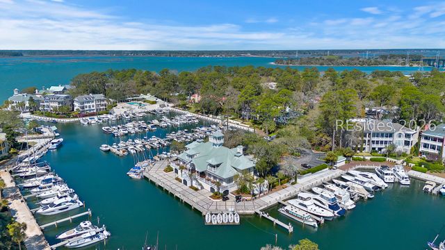 18 Indian Hill Ln, Hilton Head Island, SC 29926