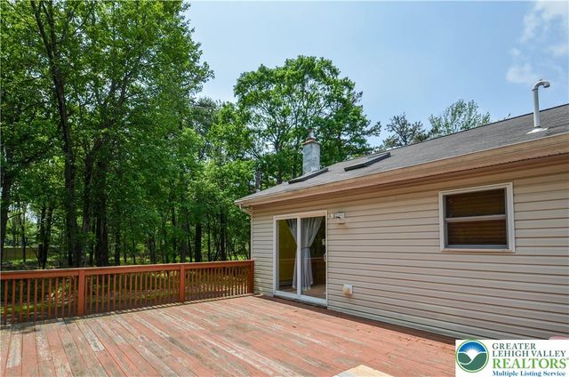 1214 Shadblow Road, Tobyhanna Twp, PA 18346