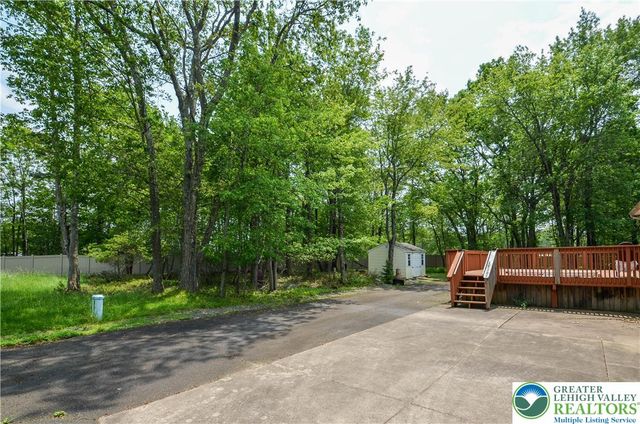 1214 Shadblow Road, Tobyhanna Twp, PA 18346