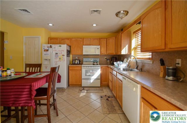 1214 Shadblow Road, Tobyhanna Twp, PA 18346