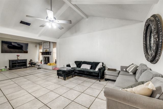 1304 Marlborough Drive, Fort Worth, TX 76134