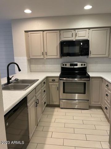 10080 E Mountainview Lake Drive Unit B106, Scottsdale, AZ 85258