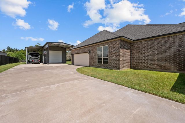 6726 Mulberry Bayou Drive, Baytown, TX 77523