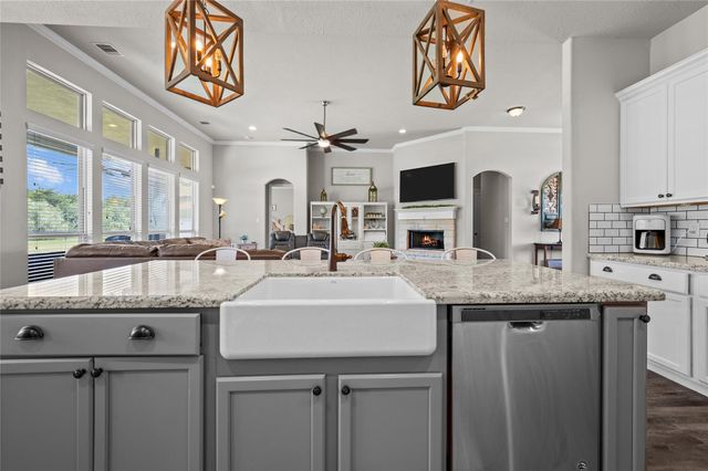 6726 Mulberry Bayou Drive, Baytown, TX 77523