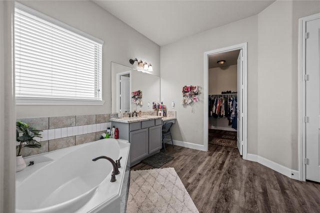 6726 Mulberry Bayou Drive, Baytown, TX 77523