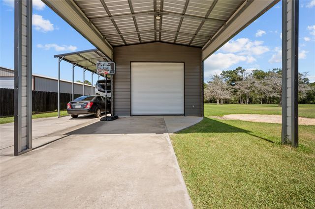 6726 Mulberry Bayou Drive, Baytown, TX 77523
