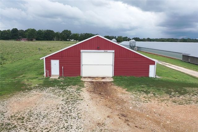 12470 Jimmy Devault Road, Farmington, AR 72730