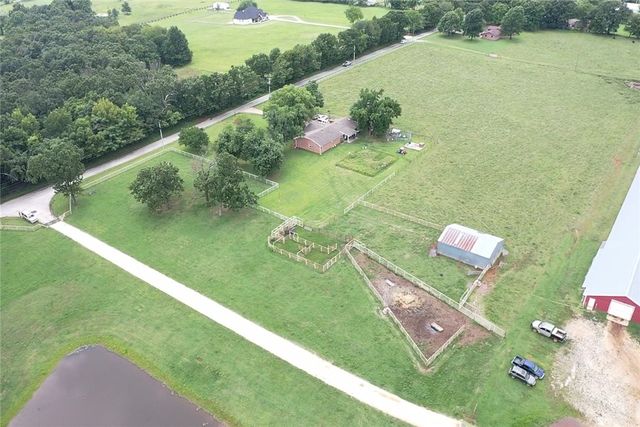 12470 Jimmy Devault Road, Farmington, AR 72730