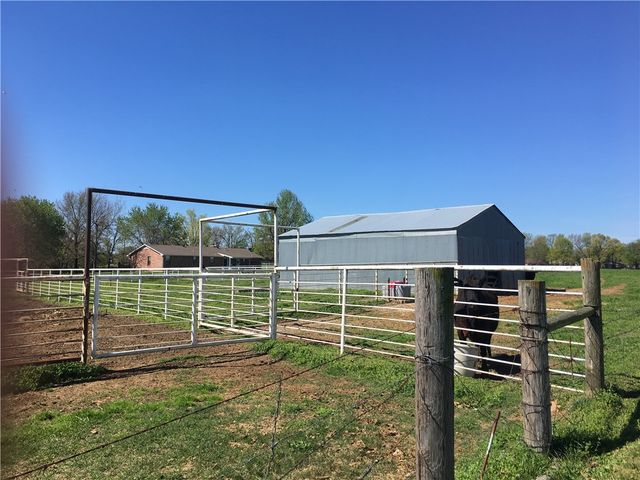 12470 Jimmy Devault Road, Farmington, AR 72730