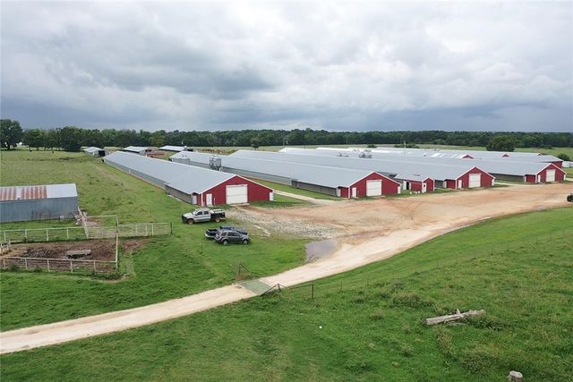 12470 Jimmy Devault Road, Farmington, AR 72730