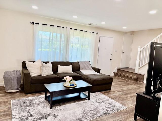192 Teak Grove Court, San Jose, CA 95123