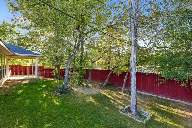 1445 A Avenue, Grand Prairie, TX 75051