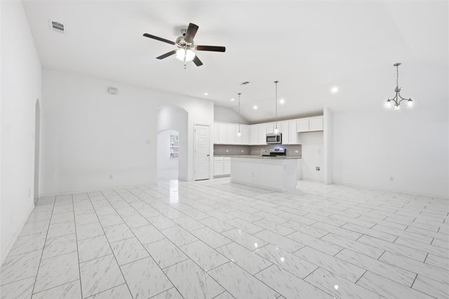 1445 A Avenue, Grand Prairie, TX 75051