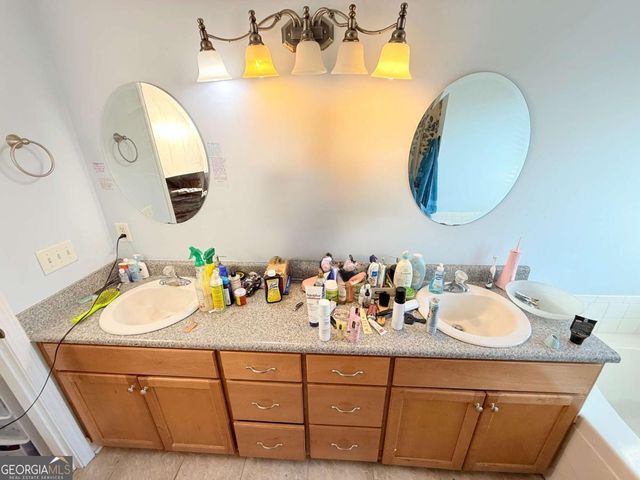 94 Taylor Wells Lane, Hinesville, GA 31313