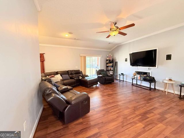 94 Taylor Wells Lane, Hinesville, GA 31313