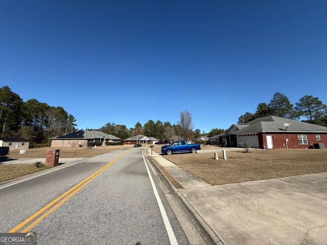 94 Taylor Wells Lane, Hinesville, GA 31313