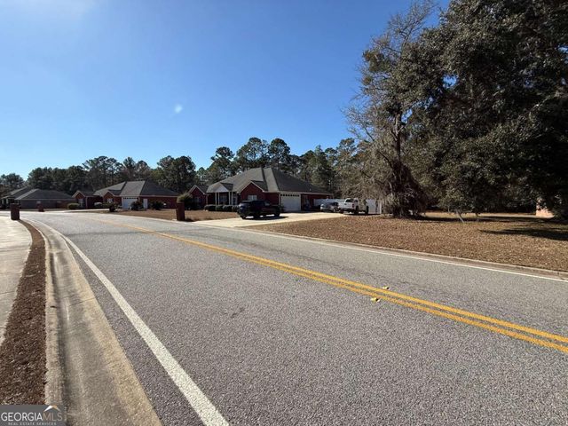 94 Taylor Wells Lane, Hinesville, GA 31313