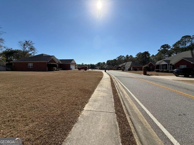 94 Taylor Wells Lane, Hinesville, GA 31313