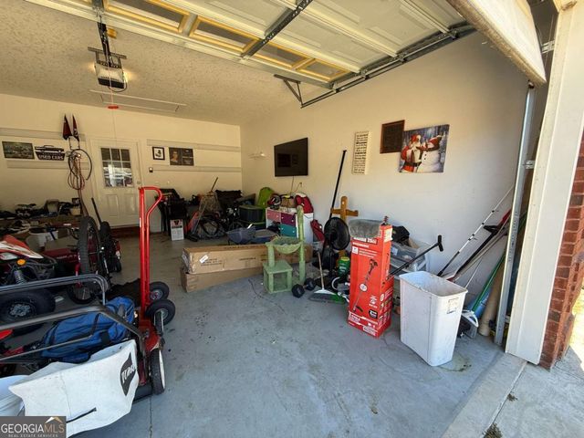 94 Taylor Wells Lane, Hinesville, GA 31313