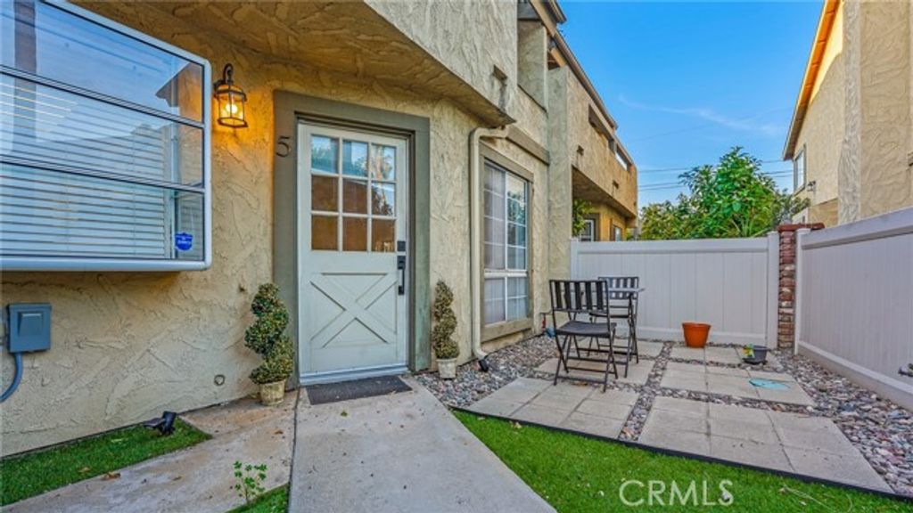 181 W La Verne Ave 5, Pomona, CA 91767