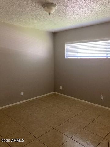 302 W Medlock Drive Apt 12, Phoenix, AZ 85013
