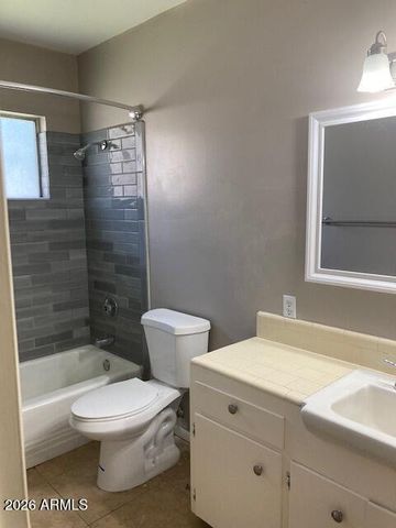 302 W Medlock Drive Apt 12, Phoenix, AZ 85013