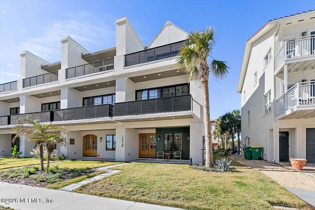 1318 1ST Street N, Jacksonville Beach, FL 32250