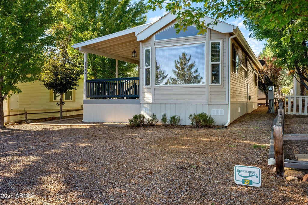 2209 OLD CROOKS Trail, Overgaard, AZ 85933