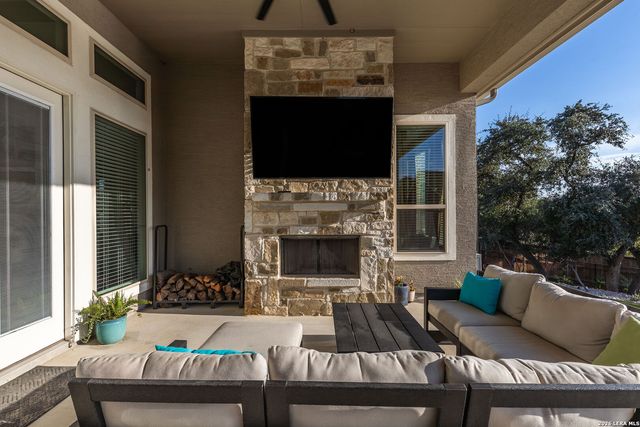 5679 COPPER VLY, New Braunfels, TX 78132