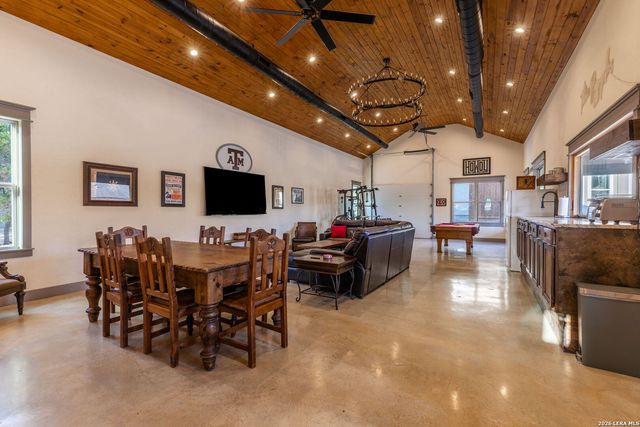 5679 COPPER VLY, New Braunfels, TX 78132