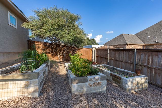 5679 COPPER VLY, New Braunfels, TX 78132