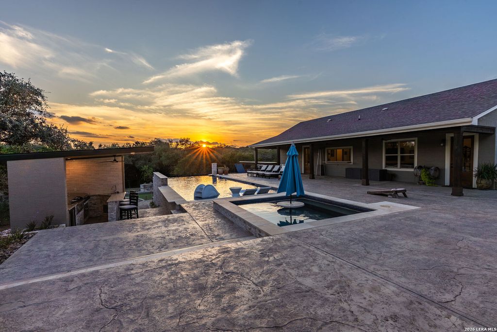 5679 COPPER VLY, New Braunfels, TX 78132