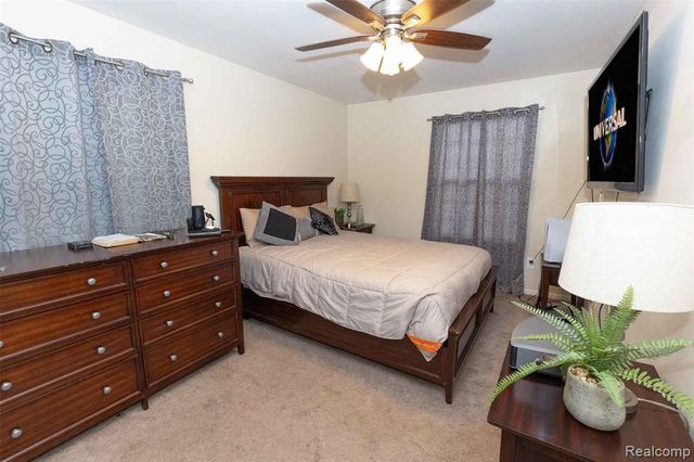 3233 Northfield Court, Lake Orion, MI 48360