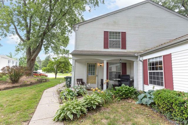 3233 Northfield Court, Lake Orion, MI 48360