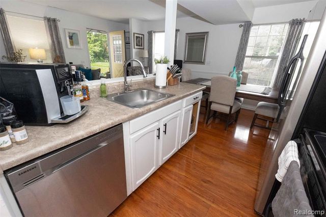 3233 Northfield Court, Lake Orion, MI 48360