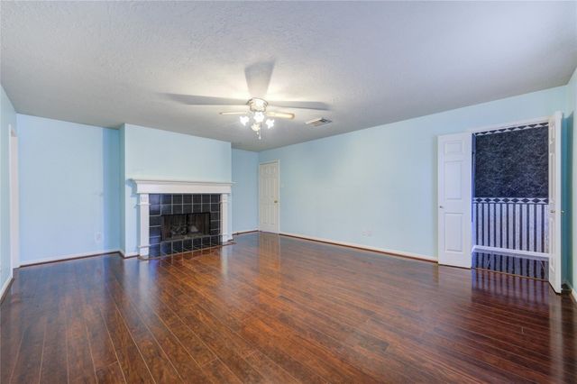 19722 Creekshore Drive, Katy, TX 77449