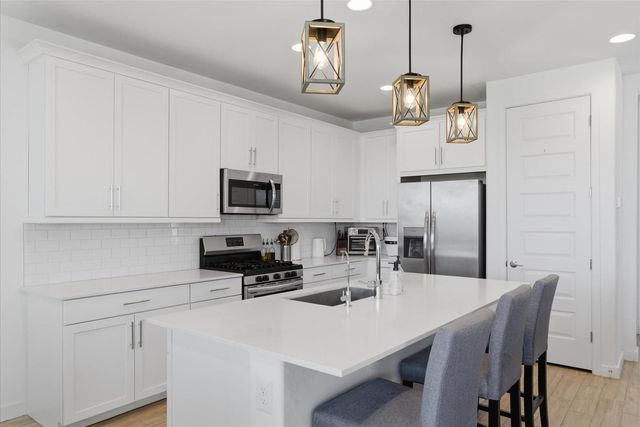 5935 S Coyote Canyon, Mesa, AZ 85212