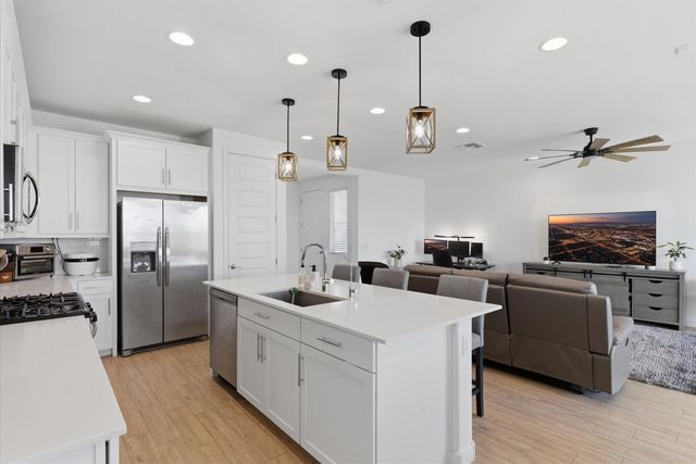 5935 S Coyote Canyon, Mesa, AZ 85212