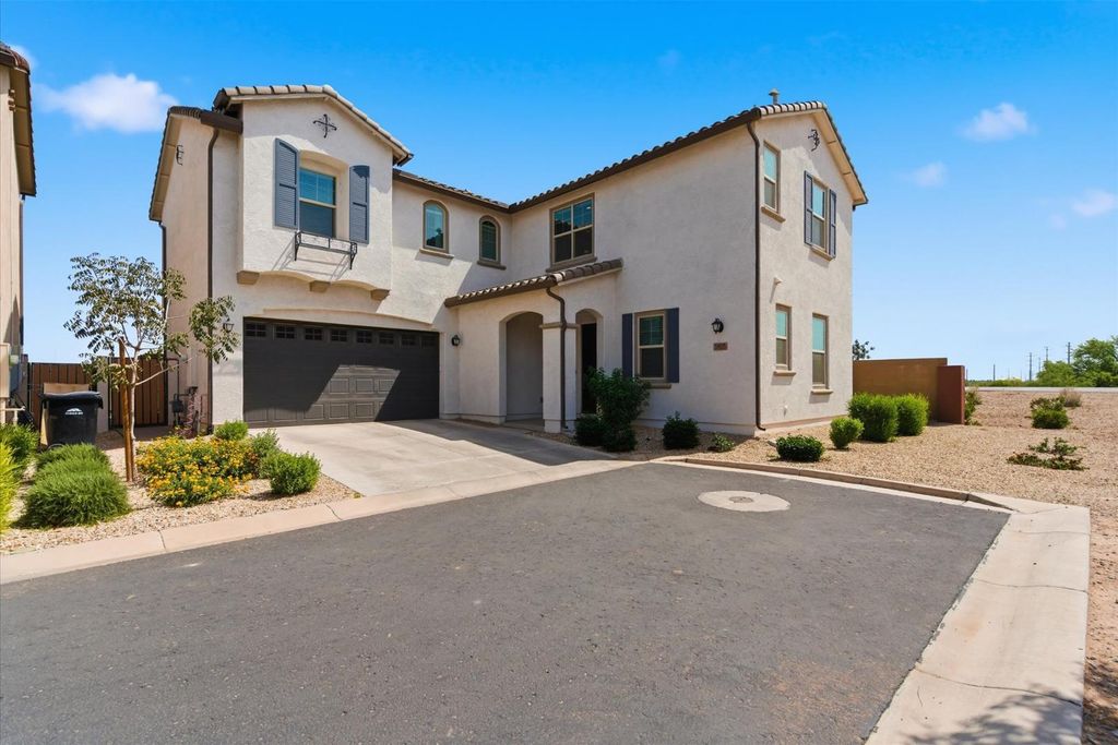 5935 S Coyote Canyon, Mesa, AZ 85212