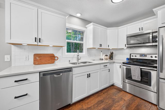 140 Powell Circle N, Big Lake, MN 55309