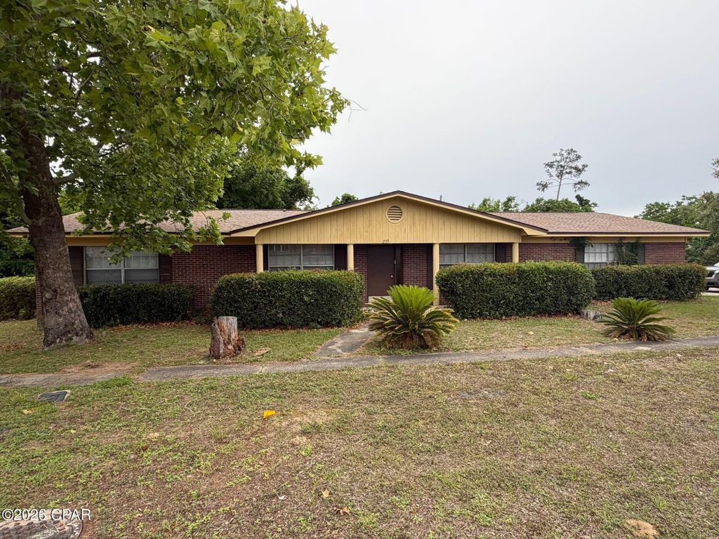 233 S Jan Drive, Panama City, FL 32404